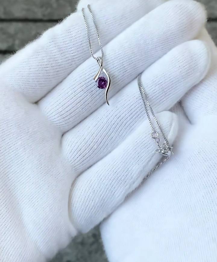 Curve Pendant Necklace | Elvorah