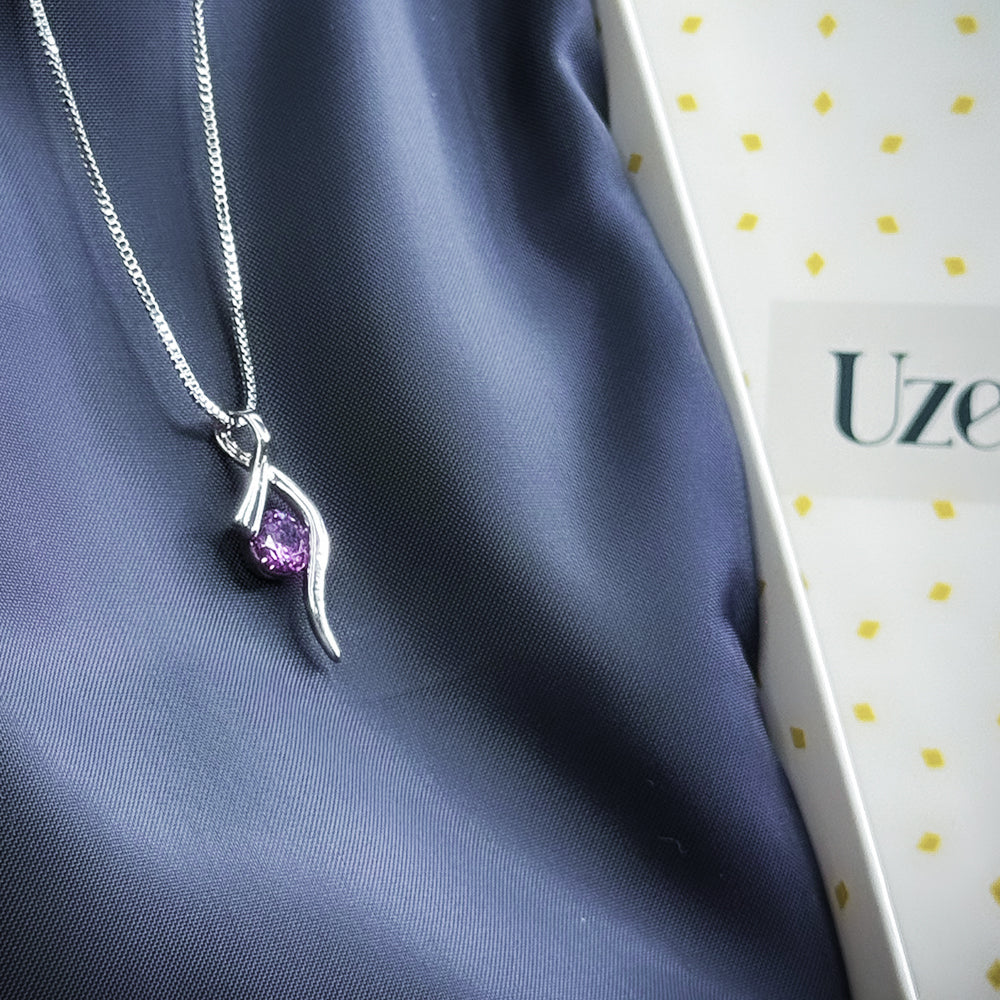 Curve Pendant Necklace | Elvorah