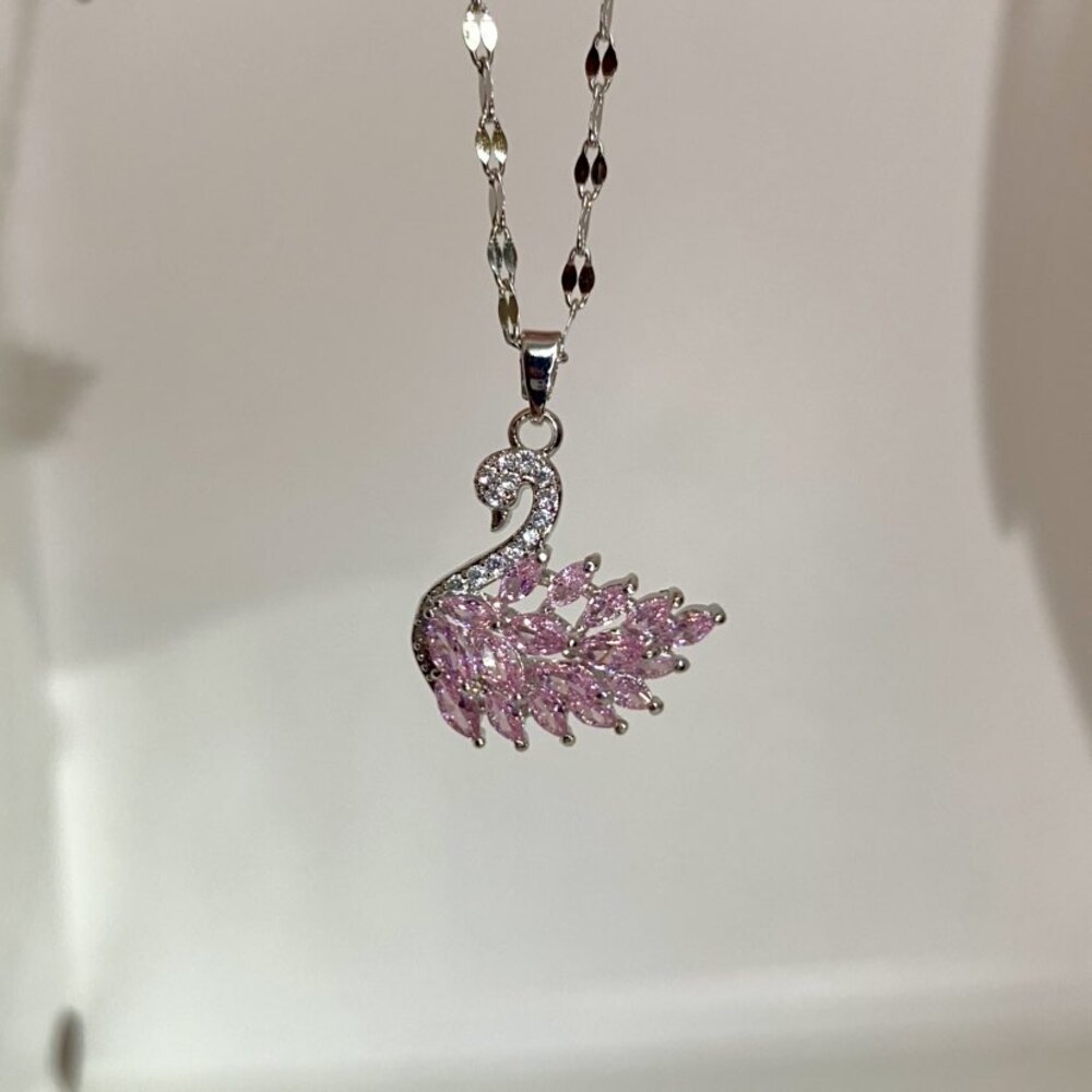 Swarovski Elegant Swan Necklace
