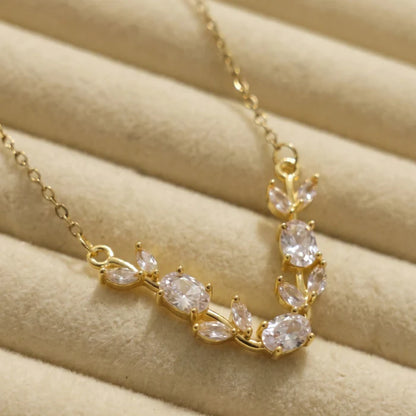 Stainless steel Tulip necklace featuring pink or Silver gems
